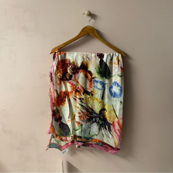 Bindya NWT Colorful Floral Print Frayed Ends Scarf - Picture 1 of 6